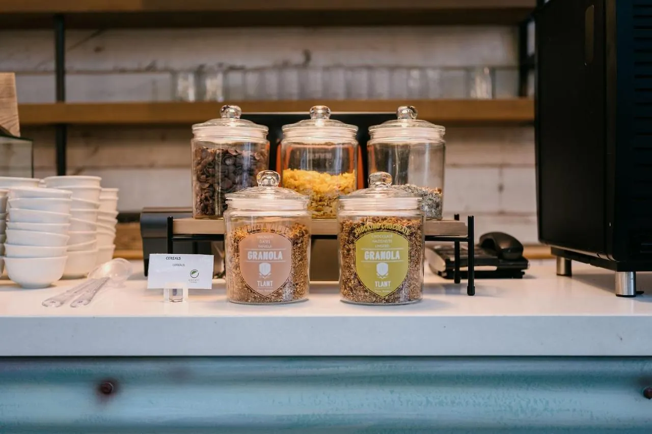Element Amsterdam Hotell