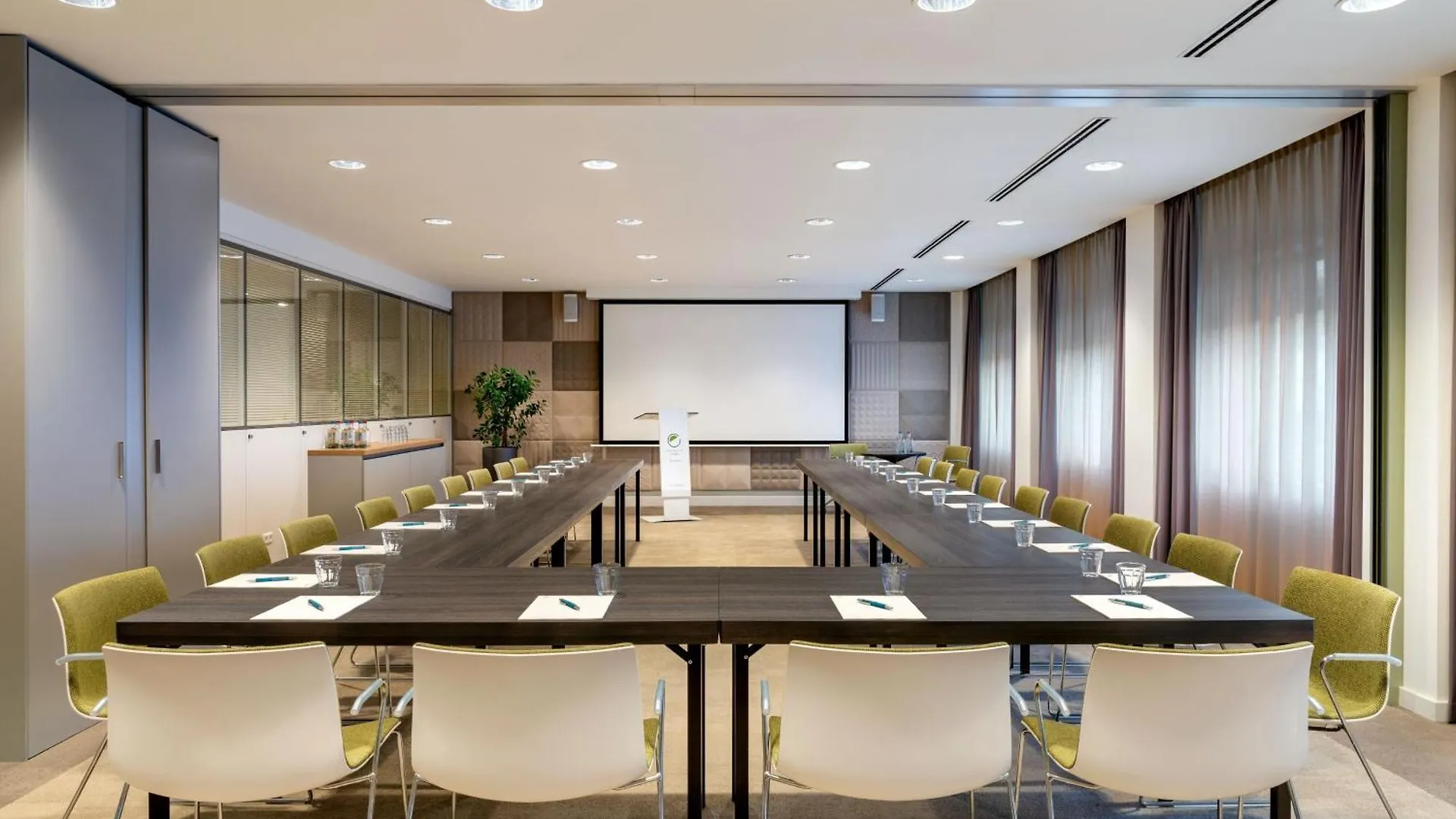 Element Amsterdam Hotell