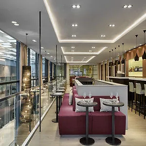 Element Amsterdam Hotell 4*,