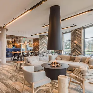 Urban Hotell