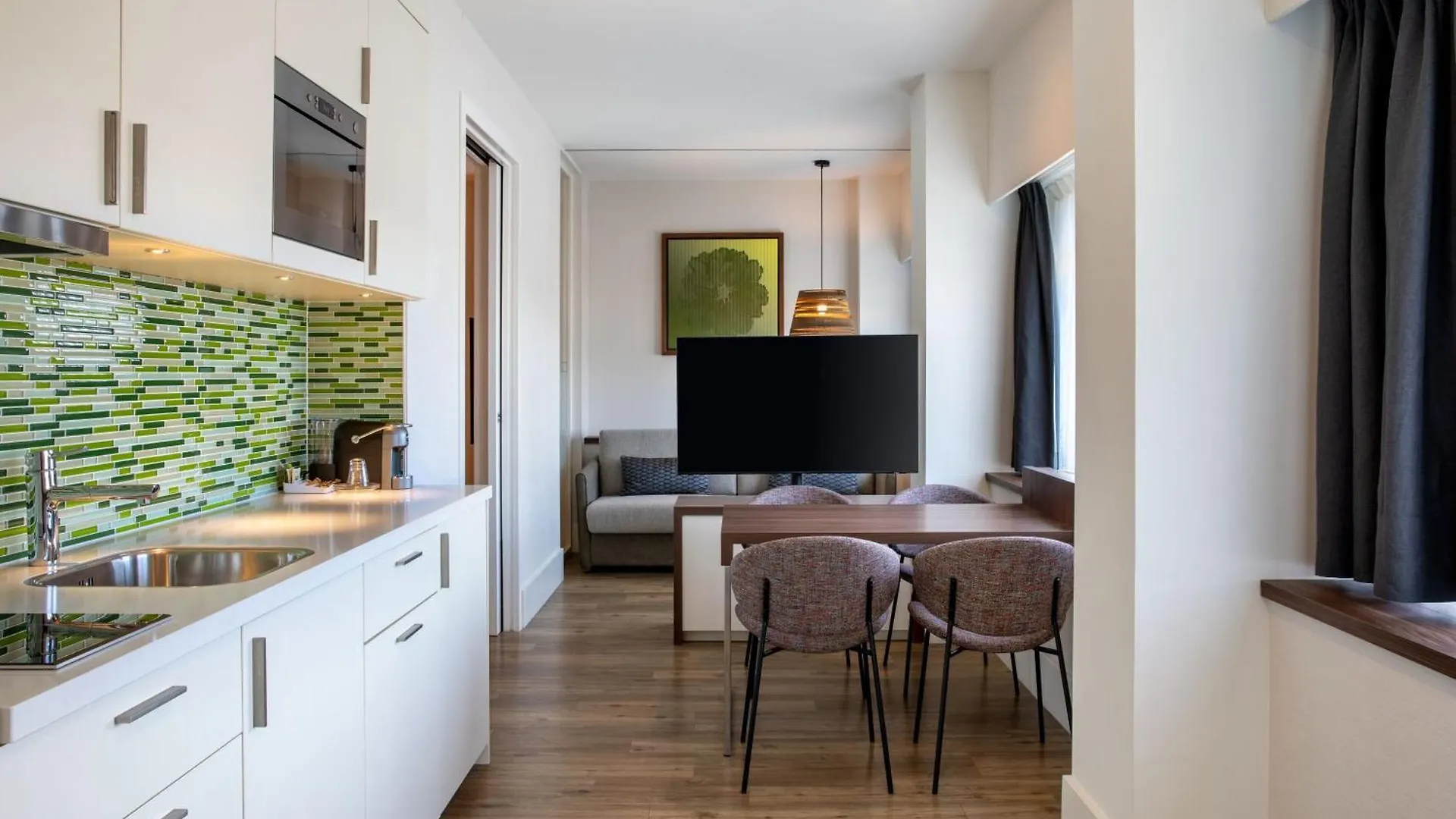 Element Amsterdam Hotell
